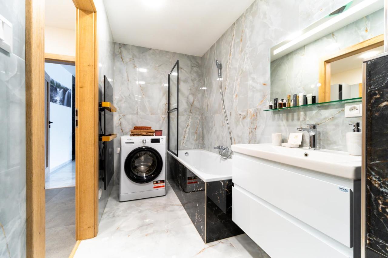 Apartman Discreet Kysucke Nove Mesto ภายนอก รูปภาพ